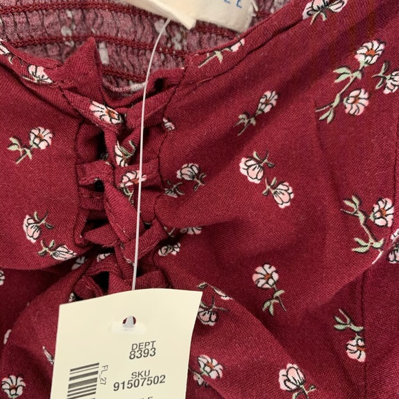 NEW W/ TAG Aeropostale Off the Shoulder Floral Top - Picture 3 of 6
